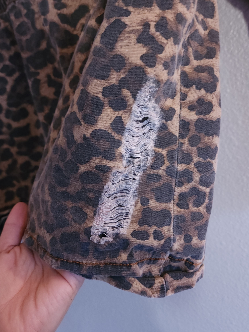 POL Leopard-Print Utility Jacket in Brown - Picture 9 of 11